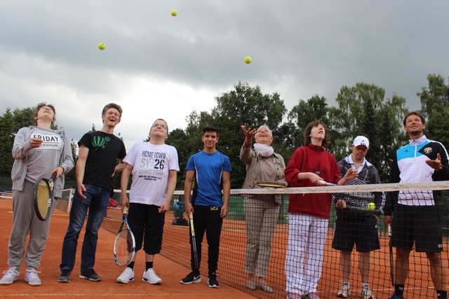 Lebenshilfe Dortmund und Hörder Tennis-Club: Angebot für Menschen mit Behinderungen
